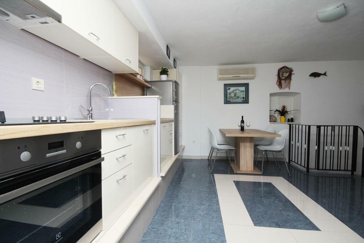 Apartmani Dalmacija Brela Zewnętrze zdjęcie